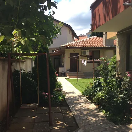 Chervenkov 2* צ'רנומורץ