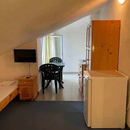 Chervenkov 2* チェルノモレツ