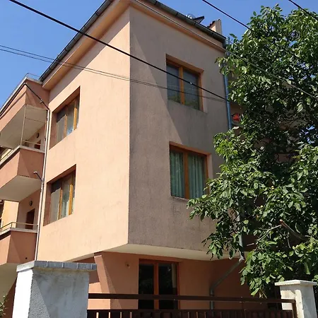 בית הארחה Chervenkov 2*