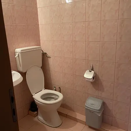 招待所 Chervenkov