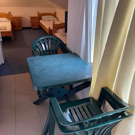 招待所 Chervenkov 2*