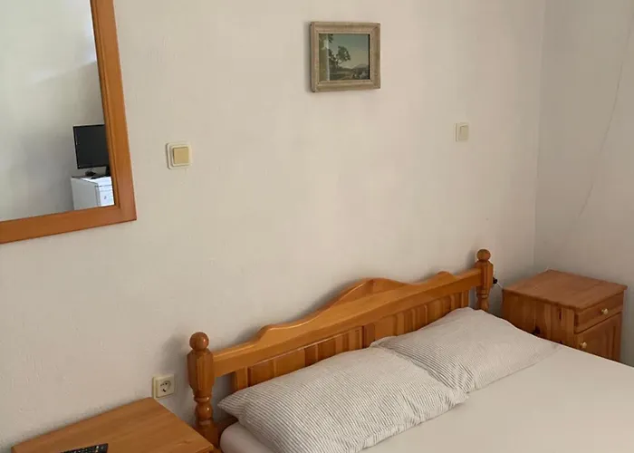 招待所 Chervenkov